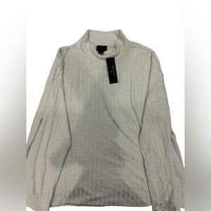 White ribbed mock neck long sleeve top. Size large! Never been used!